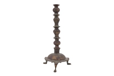 Lot 26 - A SELJUK BRONZE OIL LAMP STAND