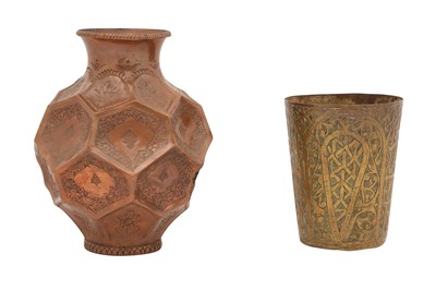 Lot 82 - A BEAKER AND A HEXAGON FACETED VASE