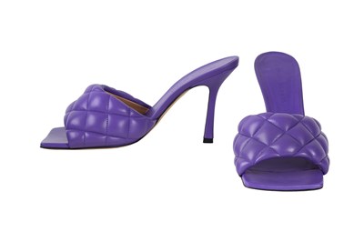 Lot 109 - A PAIR OF BOTTEGA VENETA VIOLET PADDED QUILTED MULE HEELS