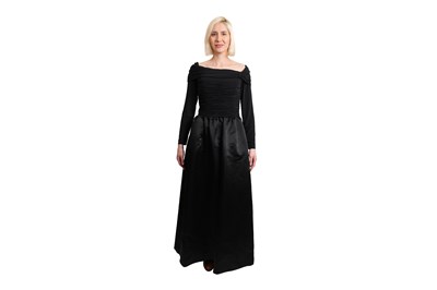 Lot 42 - VICTOR COSTA BLACK DRAPED AND RUCHED EVENING GOWN