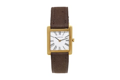 AN ELEGANT AUDEMARS PIGUET MEN’S 18K YELLOW GOLD MANUAL WRISTWATCH.