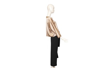 Lot 78 - A ZORAN THREE-PIECE MINIMALIST SILK ENSEMBLE