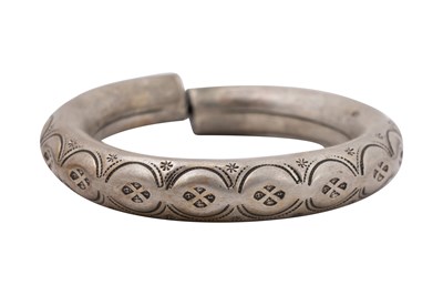 Lot 67 - A COLLECTION OF RIGID INDIAN SILVER BRACELETS AND BANGLES (FIVE)
