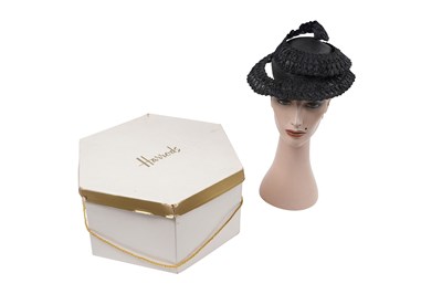 Lot 176 - STEPHEN JONES BOXED BLACK WOVEN STRAW COCKTAIL HAT WITH ORIGINAL BOX