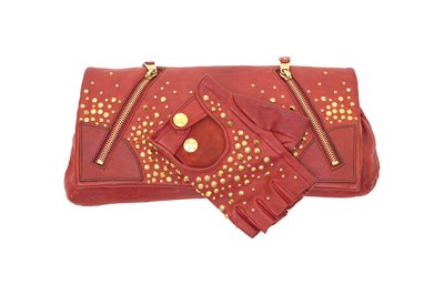 Lot 138 - ALEXANDER MCQUEEN RED LEATHER STUDDED CLUTCH BAG WITH DETACHABLE STUDDED FINGERLESS GLOVE