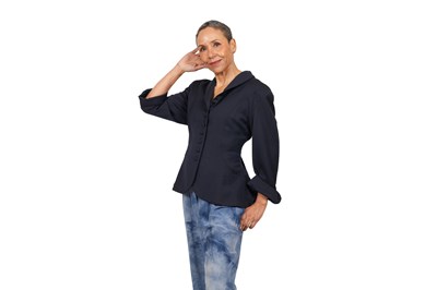 Lot 45 - DROOPY & BROWNS NAVY BLUE WOOL FITTED JACKET