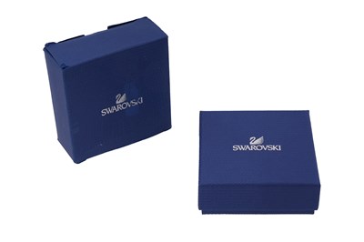 Lot 27 - A SWAROVSKI RHODIUM-PLATED 'TANZANITE' COLOUR CRYSTAL PENDANT NECKLACE