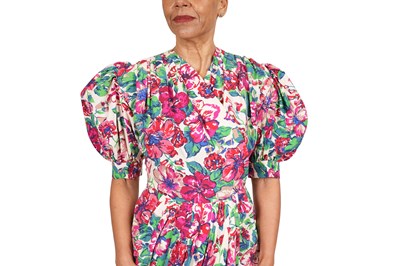 Lot 44 - DROOPY & BROWNS BOLD FLORAL PRINT COTTON DAY DRESS WITH STRUCTURED BODICE AND FITTED SKIRT