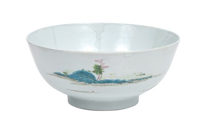 Lot 47 - A CHINESE FAMILLE VERTE 'THREE FRIENDS OF WINTER' CHARGER AND A FAMILLE ROSE 'LANDSCAPE' BOWL