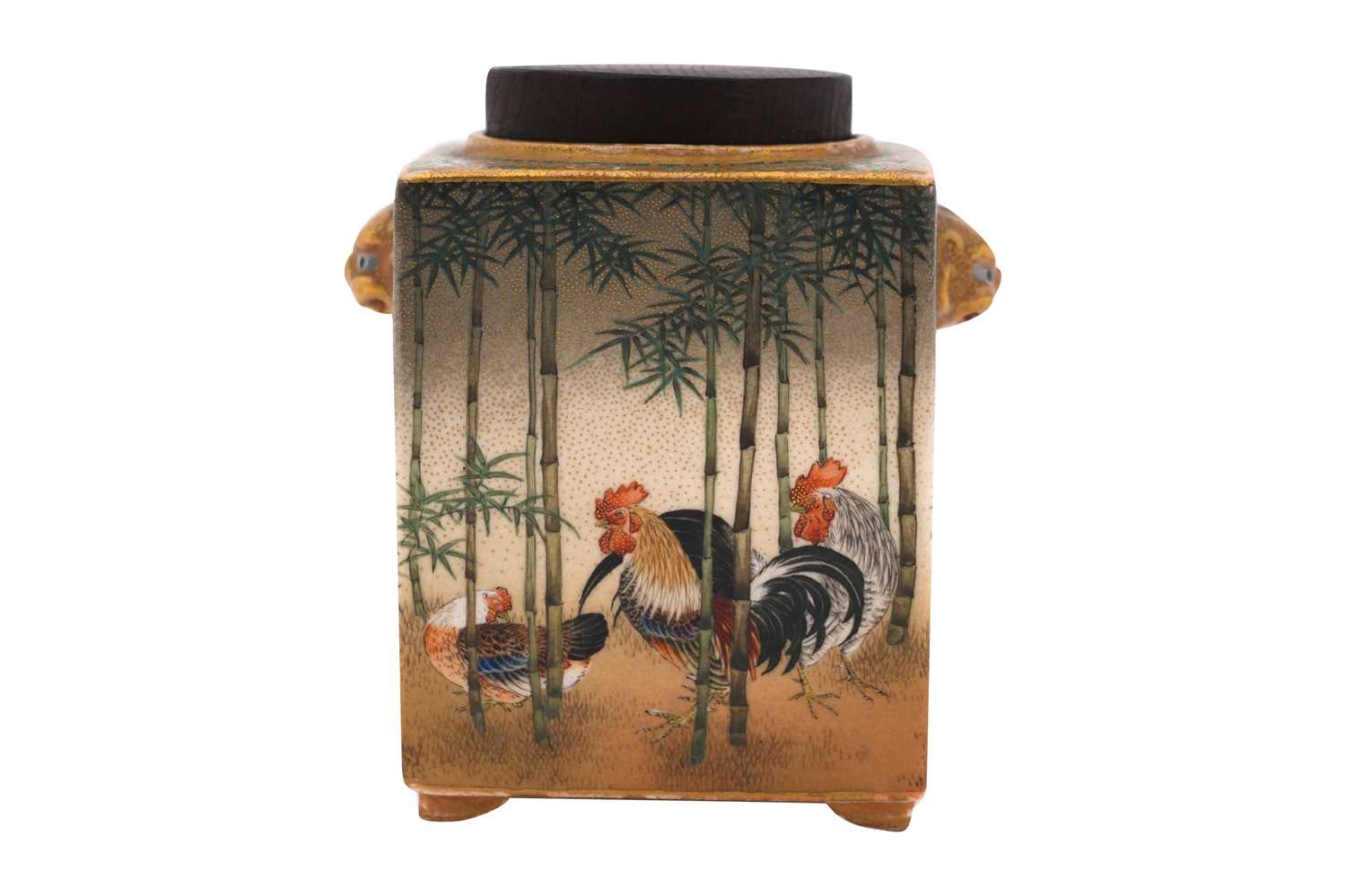 Lot 194 - A JAPANESE SATSUMA MINIATURE 'CHICKENS' TEA CADDY, KINKOZAN WORKSHOP