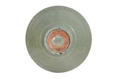 Lot 32 - A CHINESE CELADON LONGQUAN CHARGER