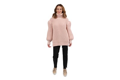Lot 111 - FENDI HAND-KNITTED WOOL DUSK-PINK RIBBED TURTLENECK SWEATER, WITH TAGS