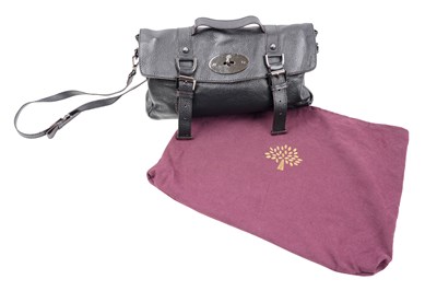 Lot 144 - MULBERRY BLACK GRAINED LEATHER SHOULDER BAG