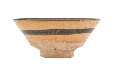 Lot 8 - A SELJUK GLAZED POTTERY BOWL