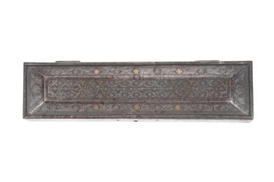 Lot 51 - AN INDIAN KOFTGARI SILVER AND GOLD INLAID STEEL PEN BOX