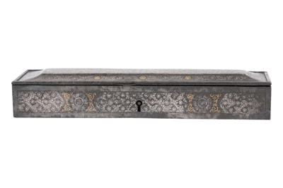 Lot 51 - AN INDIAN KOFTGARI SILVER AND GOLD INLAID STEEL PEN BOX