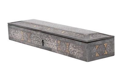 Lot 51 - AN INDIAN KOFTGARI SILVER AND GOLD INLAID STEEL PEN BOX