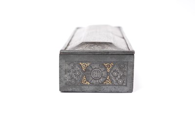 Lot 51 - AN INDIAN KOFTGARI SILVER AND GOLD INLAID STEEL PEN BOX