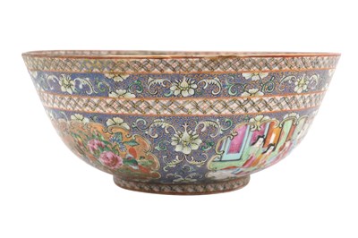 Lot 31 - A CHINESE CANTON FAMILLE ROSE BOWL AND A DISH FOR ZILL AL-SULTAN