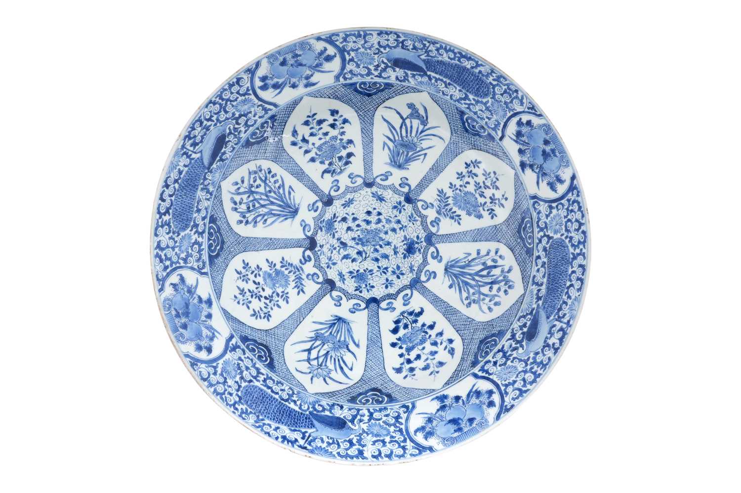 11 - A VERY LARGE CHINESE BLUE AND WHITE ‘PEACOCK PATTERN’ CHARGER