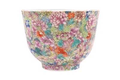 Lot 36 - A CHINESE FAMILLE ROSE ’MILLEFLEURS’ CUP