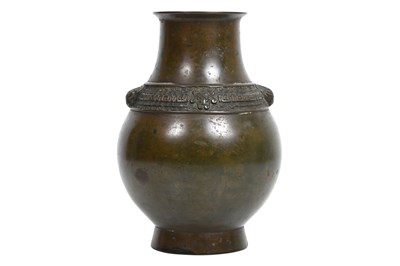 Lot 26 - A JAPANESE BRONZE VASE BY KANAYA GOROSABURO (1836 — 1890)