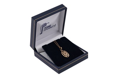 Lot 23 - A 9CT GOLD MACKINTOSH PENDANT AND CHAIN