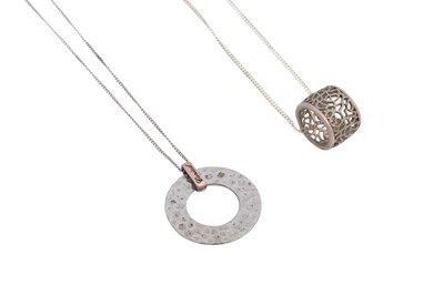 Lot 21 - TWO BOXED SILVER CLOGAU NECKLACE AND PENDANTS