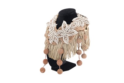 Lot 70 - A BYWALID HAND-EMBELLISHED DECORATIVE COLLAR WITH POSSIBLE ANTIQUE METAL CLASP