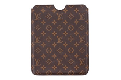 Lot 145 - A LOUIS VUITTON MONOGRAM CANVAS IPAD SLEEVE / TABLET CASE