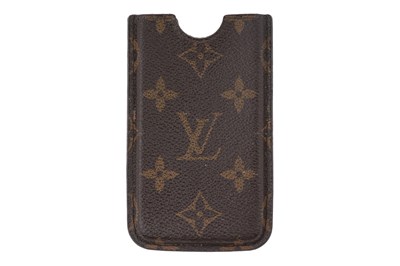 Lot 144 - A LOUIS VUITTON MONOGRAM CANVAS PHONE SLEEVE WITH NATURAL LEATHER LINING
