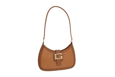 Lot 126 - A GUCCI TAN LEATHER ‘G’ BUCKLE SHOULDER BAG