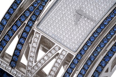 Lot 8 - A CHOPARD 'MONTRE DAME XL' 18CT WHITE GOLD, SAPPHIRE AND DIAMOND LADIES WRISTWATCH