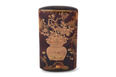 Lot 67 - λ A JAPANESE GILT-DECORATED TORTOISE SHELL CIGARETTE CASE