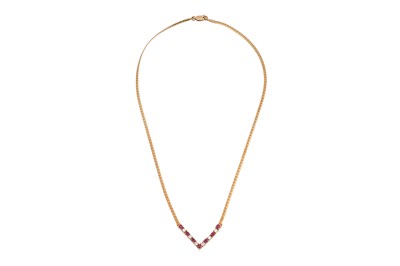 Lot 18 - AN 18CT GOLD CHEVRON HERRINGBONE NECKLACE WITH RUBIES AND DIAMONDS