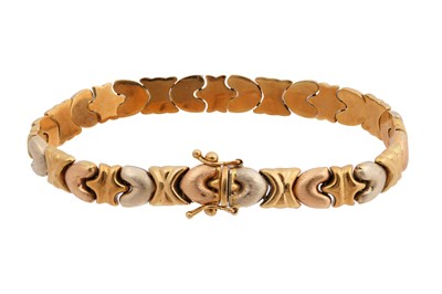 Lot 35 - A THREE TONE 18CT GOLD BRACELET