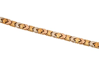 Lot 35 - A THREE TONE 18CT GOLD BRACELET