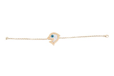 Lot 38 - AN 18CT GOLD MOTHER OF PEARL DOLPHIN BRACELET