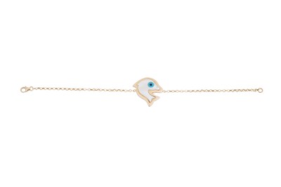 Lot 38 - AN 18CT GOLD MOTHER OF PEARL DOLPHIN BRACELET