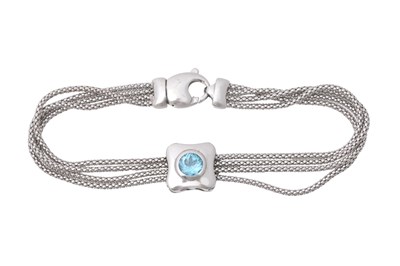 Lot 36 - AN 18CT WHITE GOLD AND AQUAMARINE BRACELET