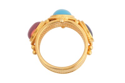 Lot 41 - AN 18CT YELLOW GOLD CABOCHON RING WITH TURQUOISE, AMETHYST AND CITRINE