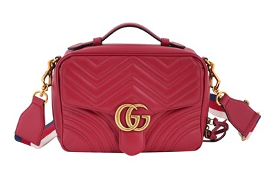 Lot 127 - A GUCCI 'GG' MARMONT RED LEATHER MATELASS´´É LARGE CAMERA BAG