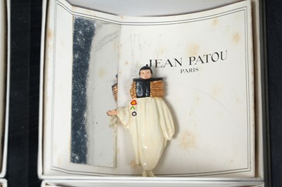 Lot 170 - A COLLECTION OF 16 PIXI 'MODE: LA HAUTE COUTURE' MINIATURE FASHION DESIGNER FIGURINES IN DISPLAY BOX