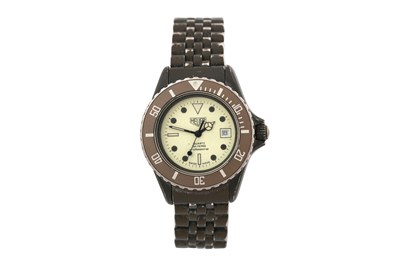 Lot 7 - A HEUER 200M 'NIGHT DIVER' UNISEX WRISTWATCH