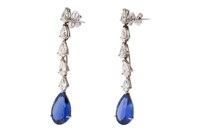 Lot 51 - A PAIR OF SAPPHIRE AND DIAMOND DROP EARRINGS