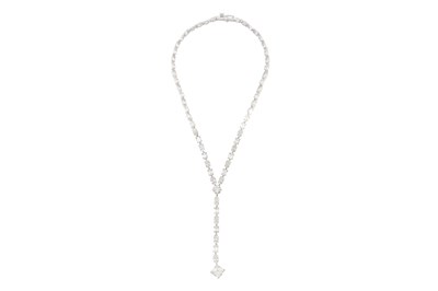 Lot 16 - AN 18CT WHITE GOLD AND DIAMOND LARIAT NECKLACE WITH DROP PENDANT