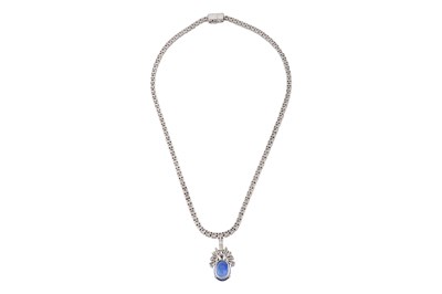 Lot 15 - AN 18CT WHITE GOLD DIAMOND TENNIS NECKLACE WITH AN ART DECO STYLE DIAMOND AND SAPPHIRE PENDANT