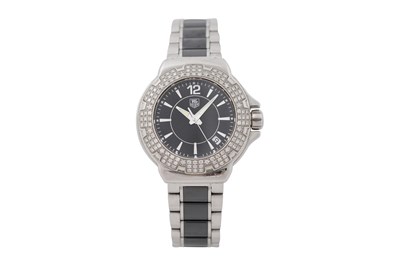 Lot 12 - A TAG HEUER LADIES FORMULA 1 BRACELET WATCH