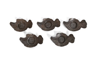 Lot 29 - A SET OF FIVE PAKTONG FISH-SHAPED TEACUP SAUCERS