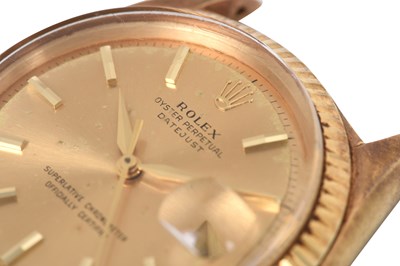 Lot 18 - A VINTAGE MEN'S ROLEX 18K YELLOW GOLD AUTOMATIC WATCH.